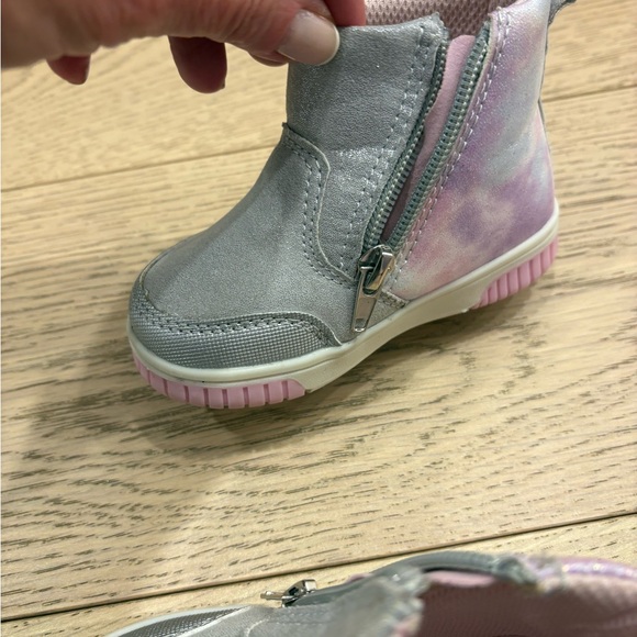 Stride Rite Kids Silver and Pink Boots - Picture 7 of 9